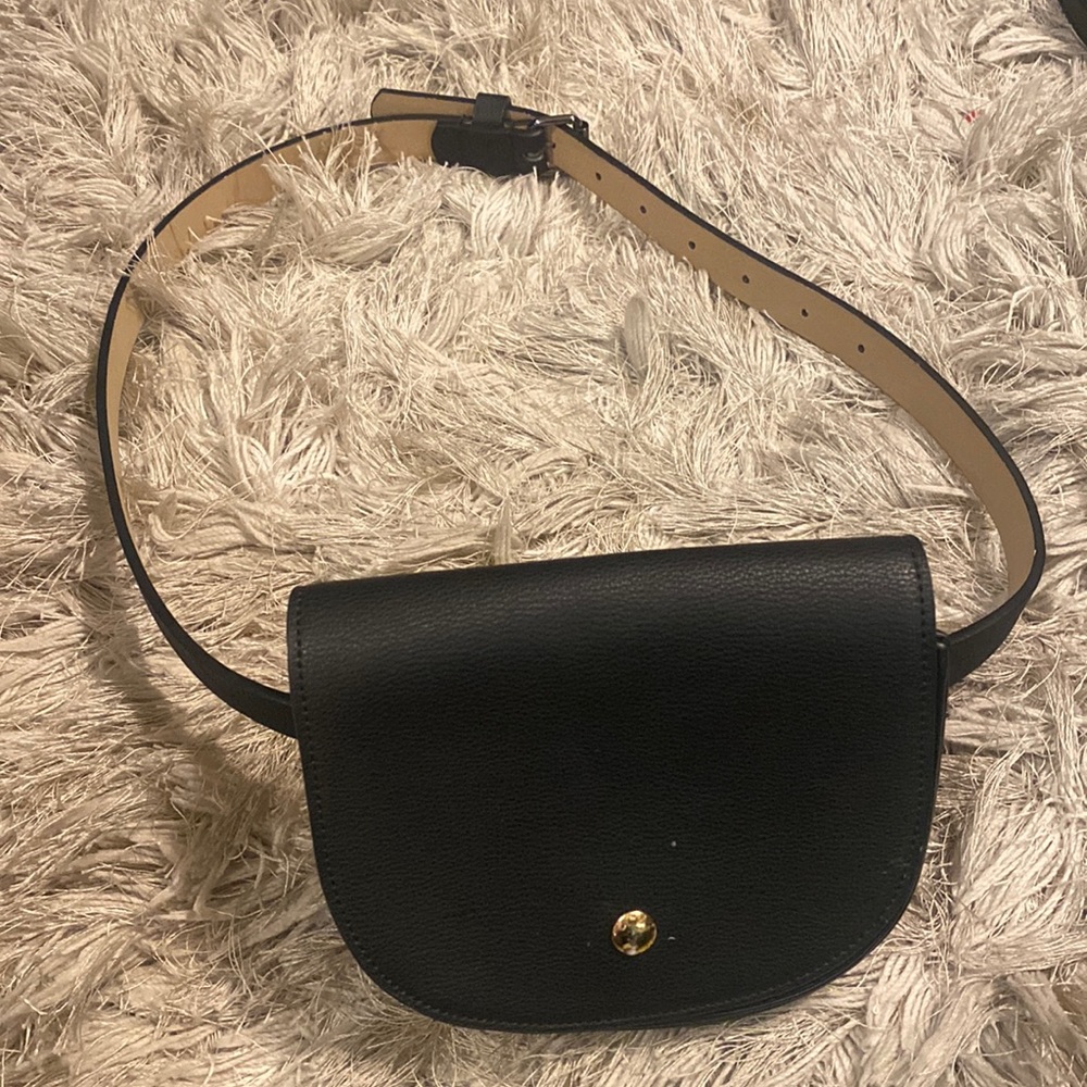 Belt bag purse great for everyday wear!